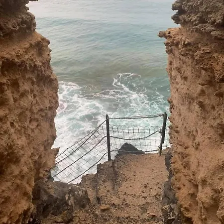 Ada